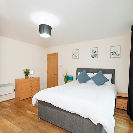 Amazing Thames View Apartment Лондон Екстериор снимка